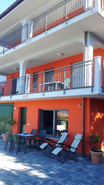 Casa Elena 1 Apartment Germignaga Bagian luar foto