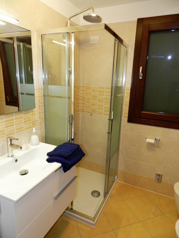 Casa Elena 1 Apartment Germignaga Bagian luar foto